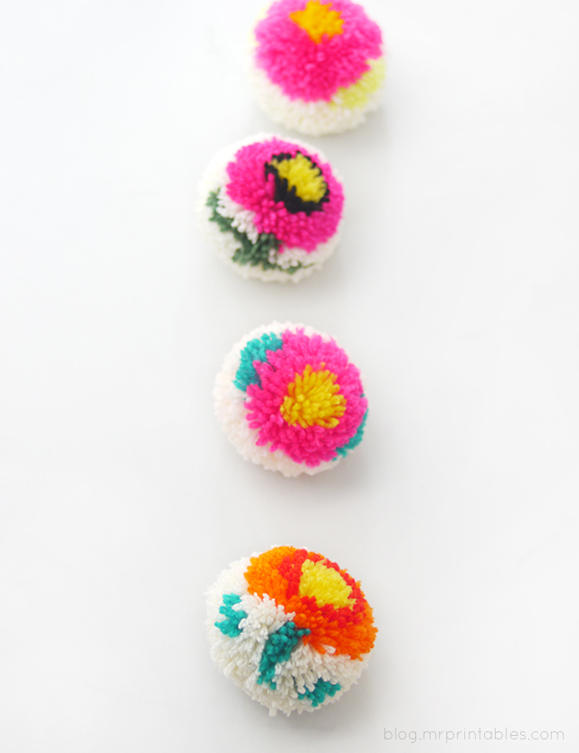 https://mrprintables.com/wp-content/uploads/2013/07/DIY-flower-pompoms-4-1.jpg